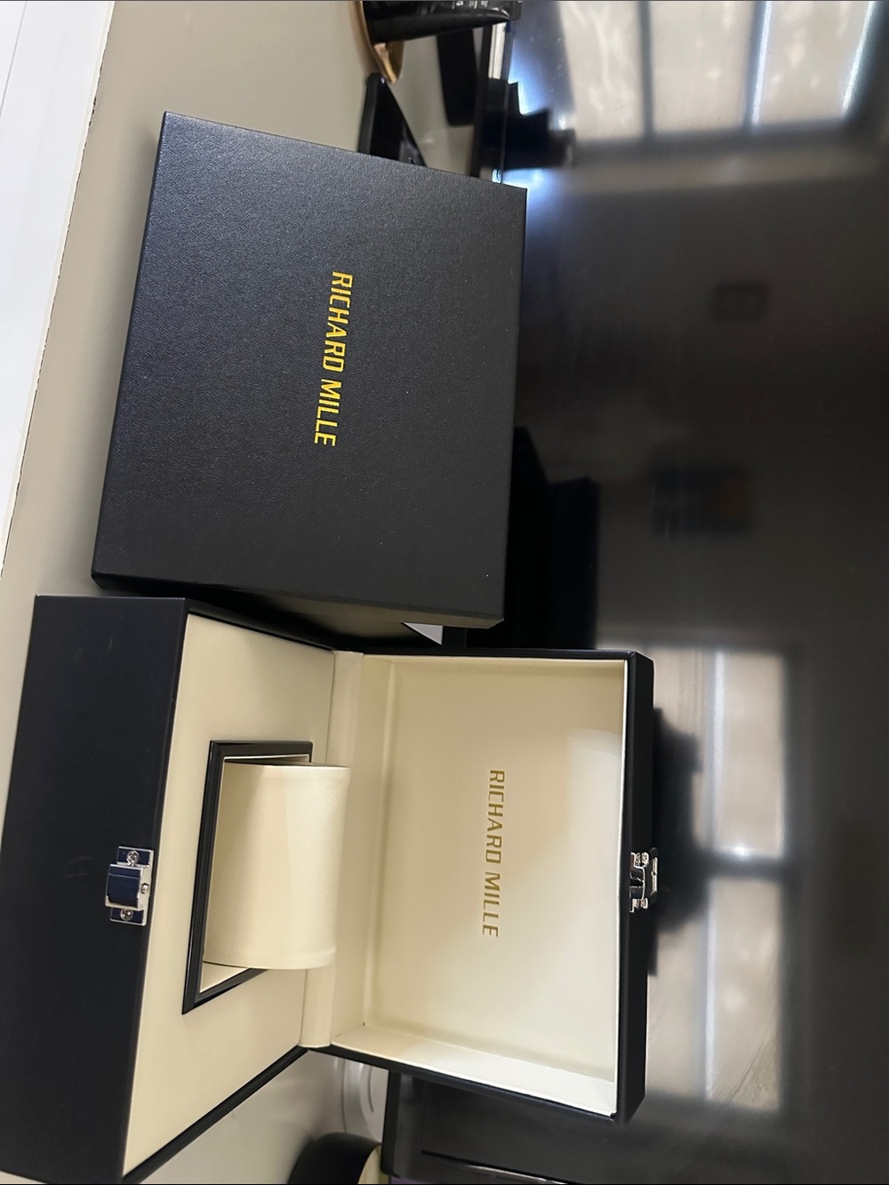 Richard Mille +Black and Cream Watch Box -celebrity belonged. Must have.😬🤭✨